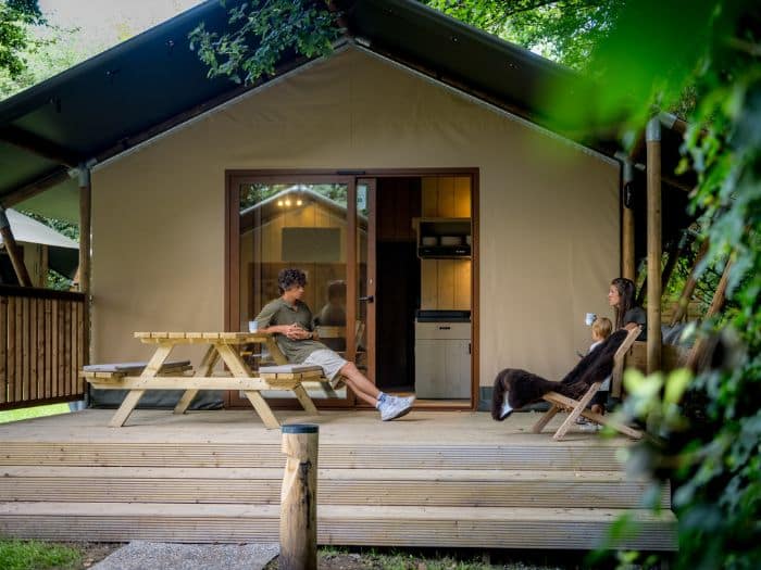 Winter glamping
